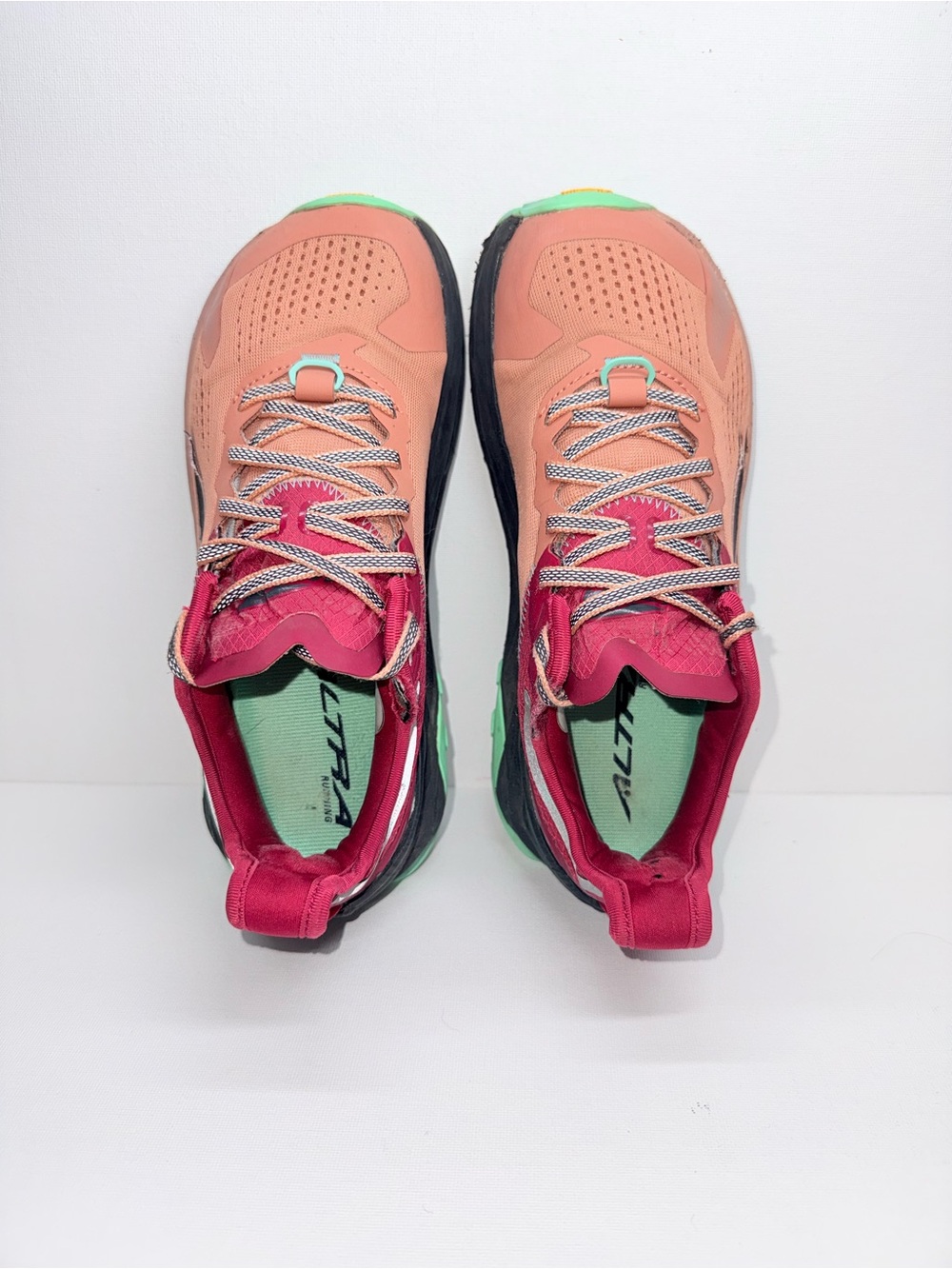 Altra Women's Olympus 5 Trail Shoes - Coral Peach & Magenta - Picture 5 of 8